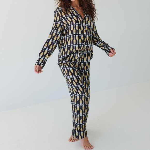 Classic PJ set | Champagne Silky | Show Me Your Mumu - Picture 1 of 5